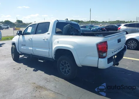 2022 Toyota Tacoma Sr5 V6 z USA, uszkodzony, nr VIN 3TMAZ5CN9NM181442